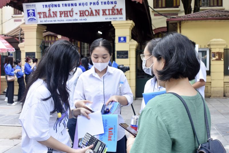 Hà Nội có hơn 109 nghìn thí sinh đăng ký dự thi tốt nghiệp THPT 2024. (Ảnh minh họa)