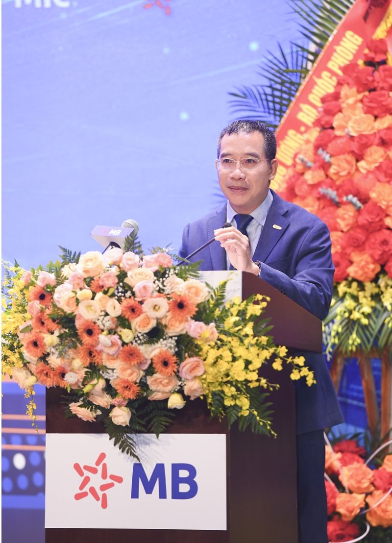 Ông Lưu Trung Thái (Chủ tịch HĐQT nhiệm kỳ 2019 – 2024) được ĐHĐCĐ bầu là thành viên HĐQT với tỷ lệ phiếu cao nhất