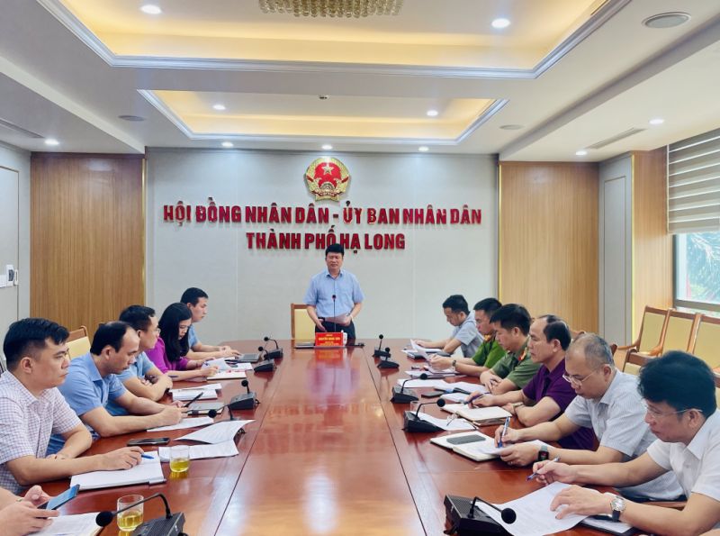 Thành phố Hạ Long kiên quyết đình chỉ hoạt động kinh doanh đối với các cơ sở vi phạm trong hoạt động du lịch