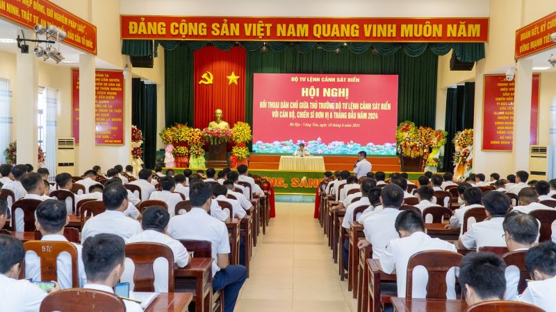 Hội nghị đối thoại dân chủ giữa thủ trưởng BTL CSB Việt Nam với cán bộ, chiến sĩ 6 tháng đầu năm 2024.