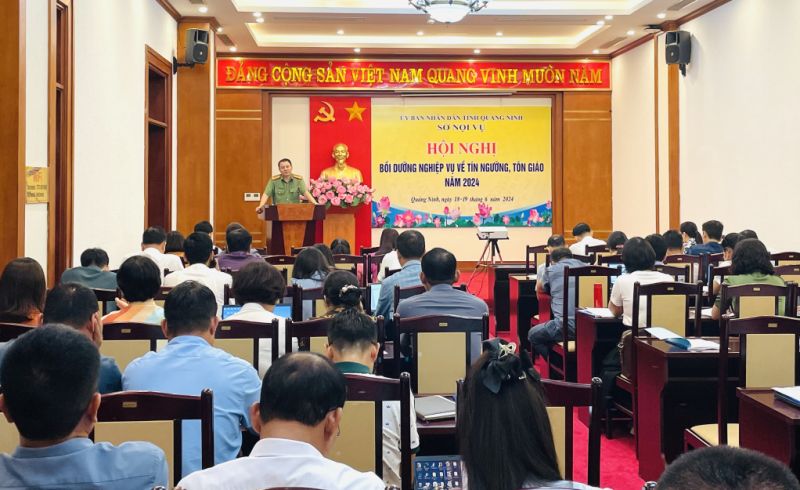 Sở Nội vụ Quảng Ninh tổ chức bồi dưỡng nghiệp vụ về tín ngưỡng, tôn giáo.