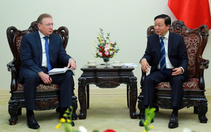 Phó Thủ tướng Trần Hồng Hà tiếp ông Sergey Kudryashov, Tổng Giám đốc Công ty dầu khí Zarubezhneft - Ảnh: VGP/Minh Khôi