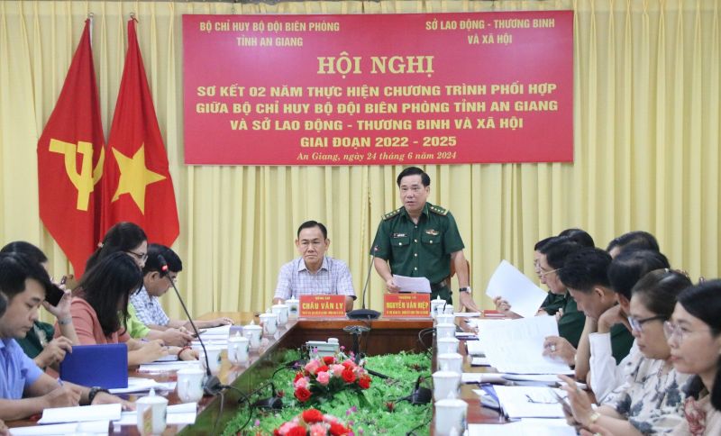 Thượng tá Nguyễn Văn Hiệp, Bí thư Đảng ủy, Chính ủy BĐBP tỉnh phát biểu kết luận