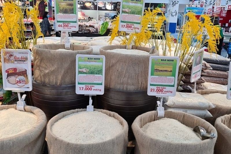Hôm nay, giá gạo giảm 100 -150 đồng/kg. (Ảnh minh họa)