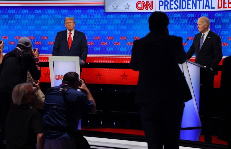 Cuộc tranh luận tổng thống Mỹ đầu tiên giữa Tổng thống đương nhiệm Joe Biden và ông Donald Trump. Ảnh: Reuters