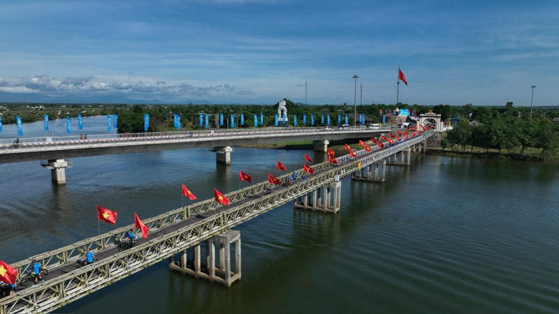 Di tích Cầu Hiền Lương- Sông Bến Hải (ảnh TN)