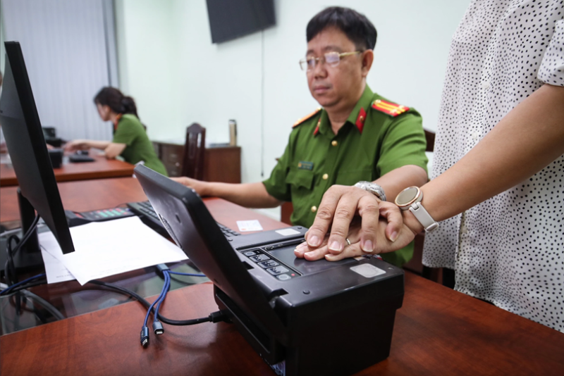 Công an TP. Hồ Chí Minh thí điểm thu nhận sinh trắc học tại 4 địa điểm