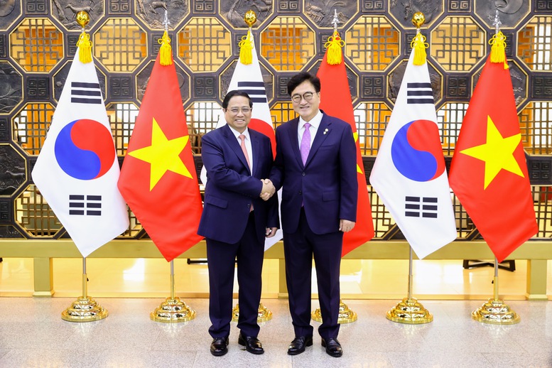 Thủ tướng Chính phủ Phạm Minh Chính hội kiến Chủ tịch Quốc hội Hàn Quốc Woo Won Shik - Ảnh: VGP/Nhật Bắc