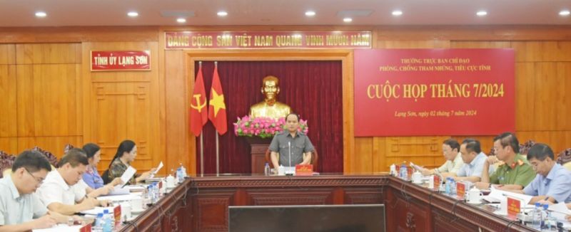 Bí thư Tỉnh ủy Lạng Sơn Nguyễn Quốc Đoàn, Trưởng Ban Chỉ đạo PCTN, tiêu cực tỉnh Lạng Sơn phát biểu tại cuộc họp