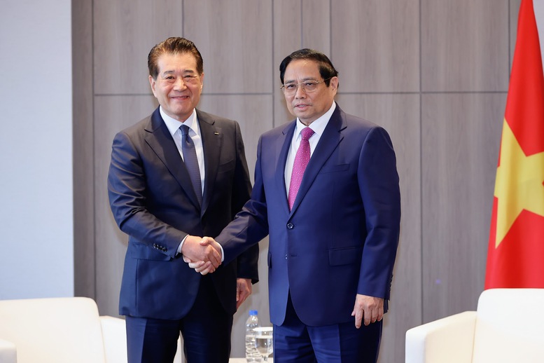 Thủ tướng tiếp ông Chang In Hwa, Giám đốc điều hành Tập đoàn Posco - Ảnh: VGP/Nhật Bắc