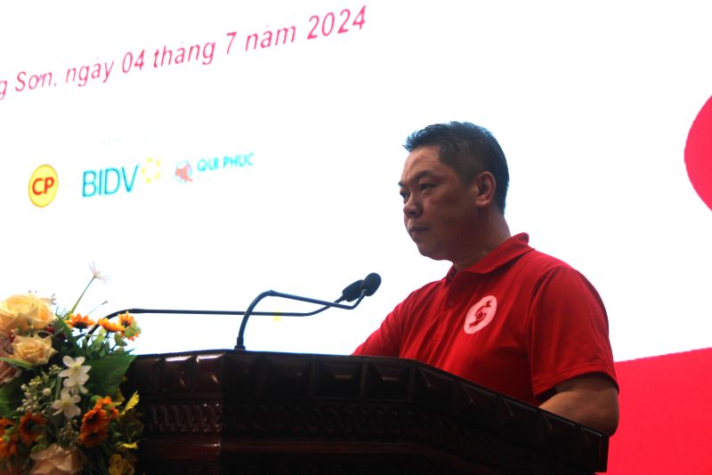 Phó Chủ tịch UBND tỉnh Lạng Sơn Đoàn Thanh Sơn phát biểu phát động chương trình Hành trình đỏ và Ngày hội hiến máu 