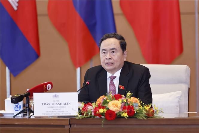 Chủ tịch Quốc hội Trần Thanh Mẫn nhấn mạnh, chuyến thăm, làm việc của đoàn lần này tiếp tục góp phần thúc đẩy và tăng cường quan hệ hữu nghị truyền thống, đặc biệt giữa 3 Đảng, Nhà nước, nhân dân và phụ nữ 3 nước Việt Nam-Lào-Campuchia - Ảnh: TTXVN