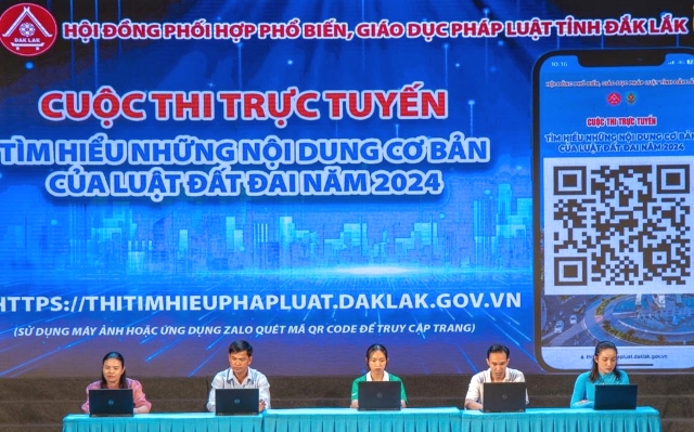 Những thí sinh đầu tiên tham gia cuộc thi