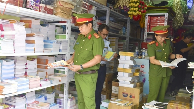 Quảng Bình phát hiện 2 cơ sở kinh doanh sách giả