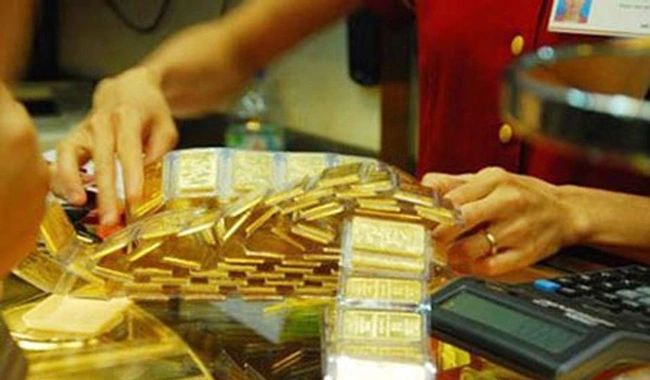 Làm thế nào giải bài toán tiền của dân “nằm chết” trong vàng?