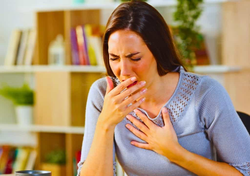 Vi&ecirc;m họng mạn t&iacute;nh g&acirc;y kh&oacute; chịu, ảnh hưởng lớn tới cuộc sống người bệnh