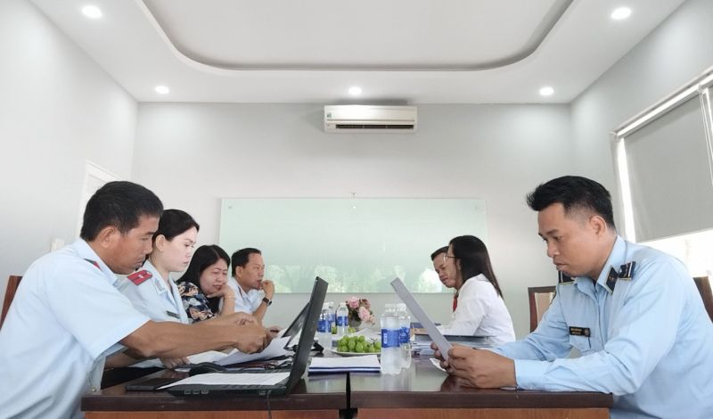 Cục QLTT Tây Ninh tham gia Đoàn Thanh tra về ATTP đối với cơ sở sản xuất kinh doanh trên địa bàn