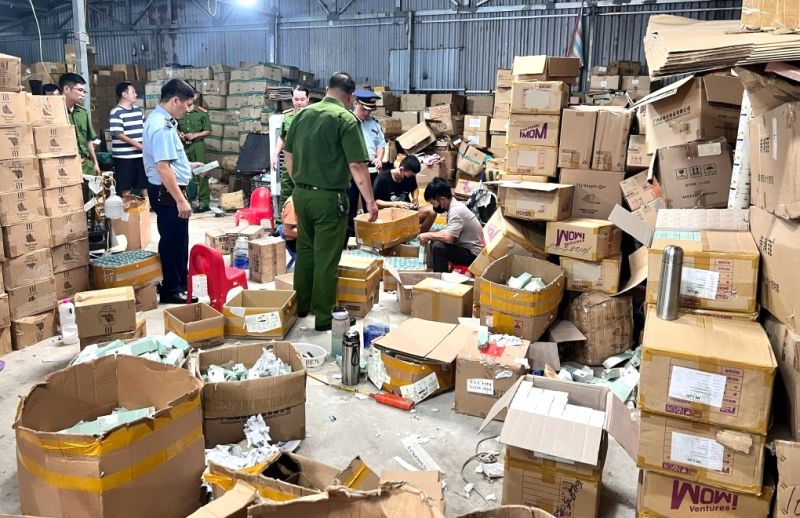 Ngành quản lý thị trường Hà Nội chủ động đấu tranh chống hàng hóa vi phạm