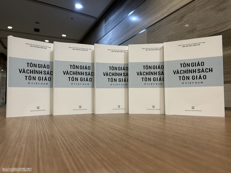 Bộ Thông tin và Truyền Thông, Ban Tôn giáo Chính phủ ra mắt Sách trắng “Tôn giáo và chính sách tôn giáo ở Việt Nam” nhằm giúp độc giả trong và ngoài nước hiểu rõ và đầy đủ về chính sách tôn giáo, đời sống tôn giáo ở nước ta. (Ảnh: Vinh Hà)