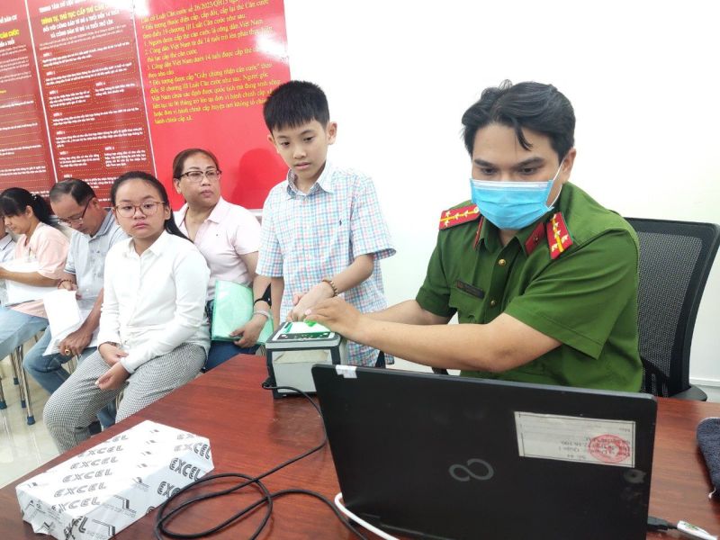 TP. Hồ Chí Minh đã thu nhận gần 40.000 hồ sơ cấp mới thẻ Căn cước