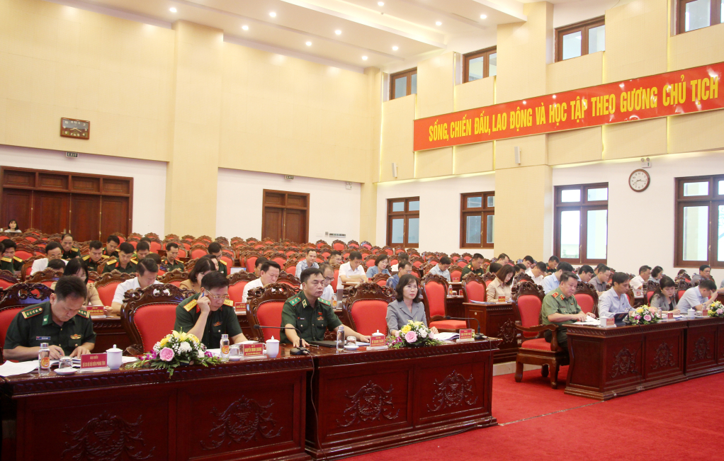 Khảo sát xây dựng Luật Phòng không Nhân dân