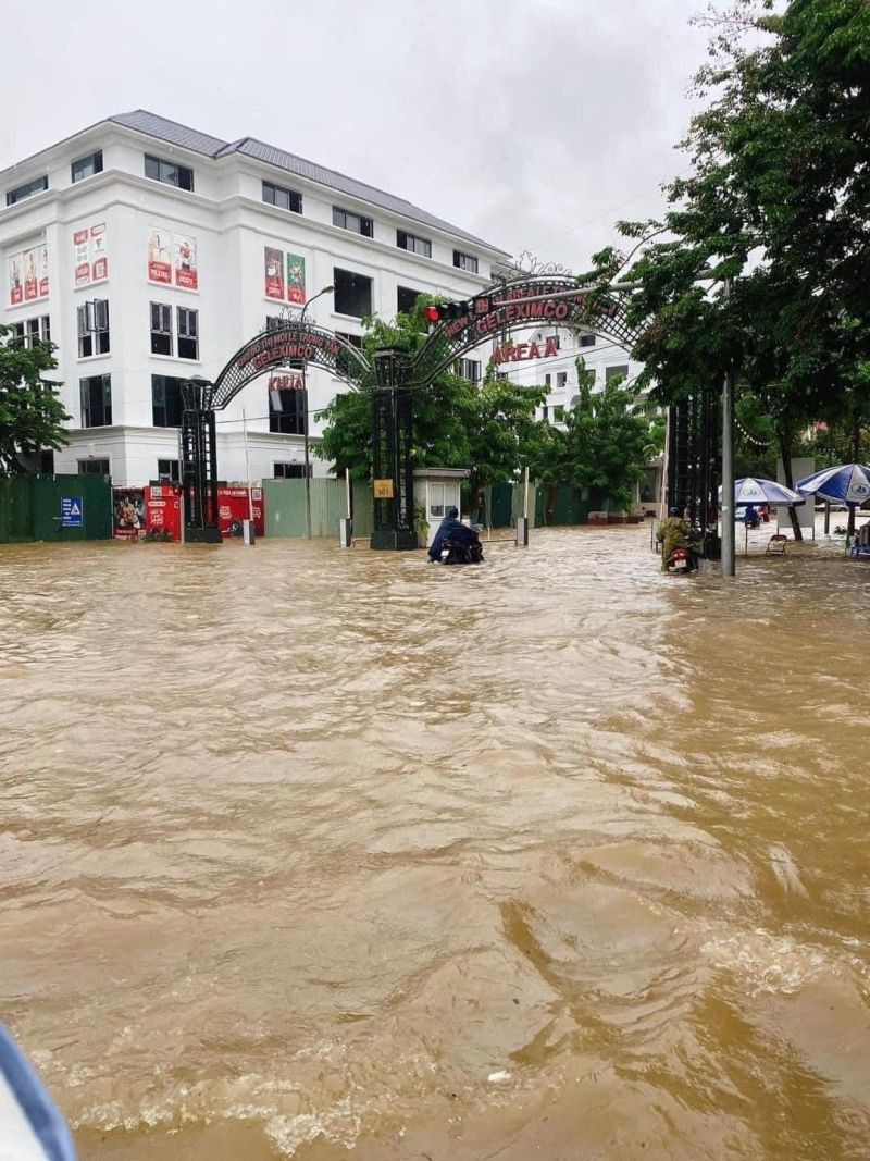 Mưa giông sẽ tiềm ẩn nhiều rủi ro như tai nạn, hỏng xe...