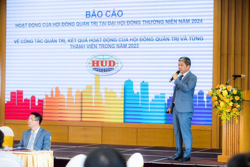 Chủ tịch HĐQT HUDLAND Phạm Cao Sơn phát biểu tại đại hội