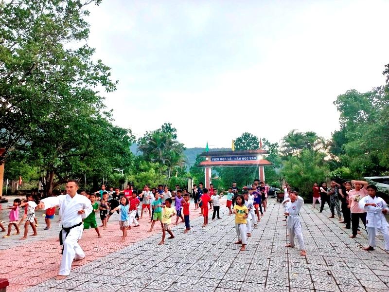 Thừa Thiên Huế- “Lớp võ 0 đồng” cho trẻ em vùng biên giới