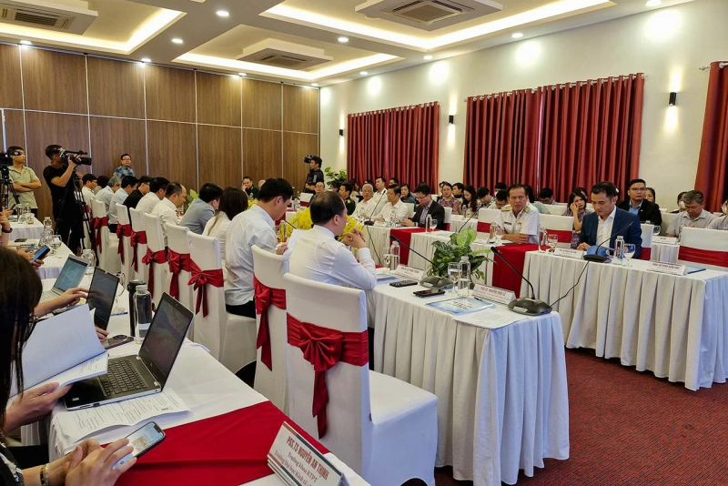 Hội thảo thu hút được sự tham gia và đóng góp ý kiến của nhiều nhà khoa học, nhà hoạch định chính sách, các tổ chức, doanh nghiệp lớn quan tâm tới kinh tế biển. (Ảnh: Hải An)