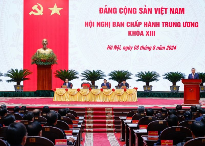 Hội nghị Ban Chấp hành Trung ương ngày 3/8 (Ảnh: TTXVN).