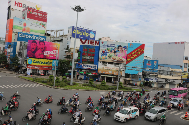 TP. Hồ Chí Minh xử lý nghiêm các hoạt động quảng cáo không đúng quy định