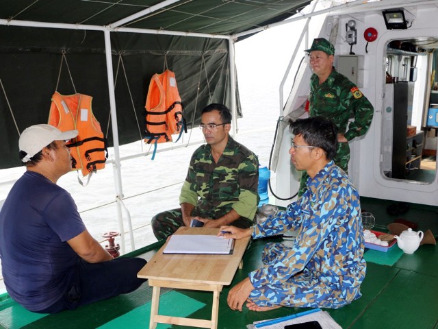 Nghệ An ban hành công văn chỉ đạo việc tăng cường công tác xác minh, xử lý tàu cá mất kết nối thiết bị giám sát hành trình.