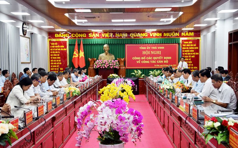 Tỉnh ủy Trà Vinh công bố quyết định về công tác cán bộ