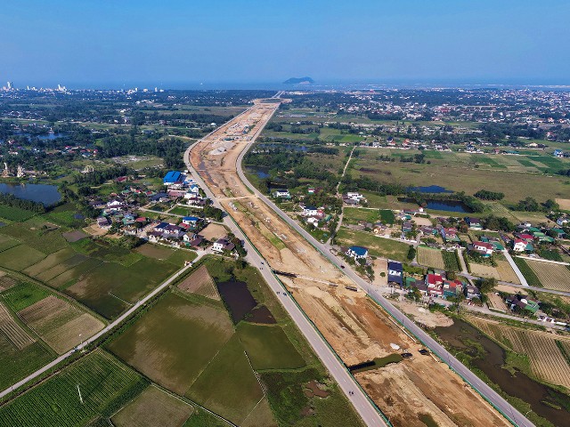 Đại lộ Vinh - Cửa Lò, tuyến đường lớn nhất tại tỉnh Nghệ An với tổng vốn đầu tư 4.157 tỷ đồng từ ngân sách nhà nước.