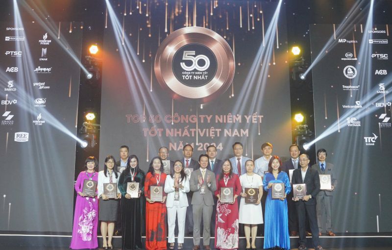 Top 50 công ty niêm yết tốt nhất Việt Nam 2024 với các doanh nghiệp xuất sắc hàng đầu như Vietjet, Petrolimex, Vinamilk…