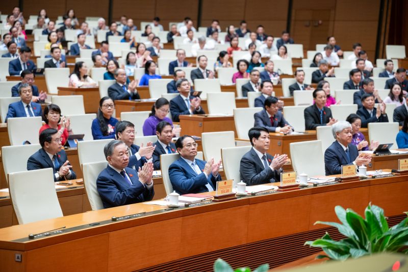 Tổng Bí thư, Chủ tịch nước Tô Lâm; Thủ tướng Chính phủ Phạm Minh Chính cùng các đồng chí lãnh đạo Đảng, Nhà nước, các vị ĐBQH dự phiên khai mạc Kỳ họp