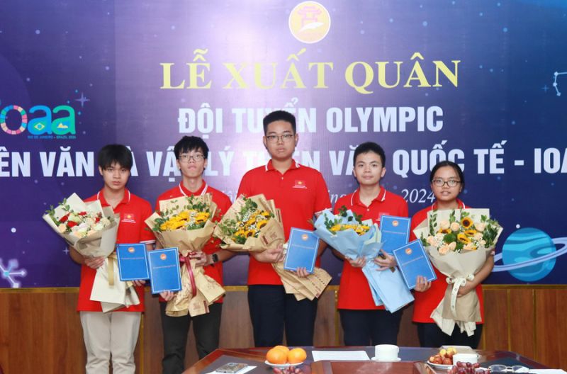 Việt Nam đạt thành tích 5 Huy chương tại Kỳ thi Olympic Thiên văn và Vật lý Thiên văn quốc tế 2024