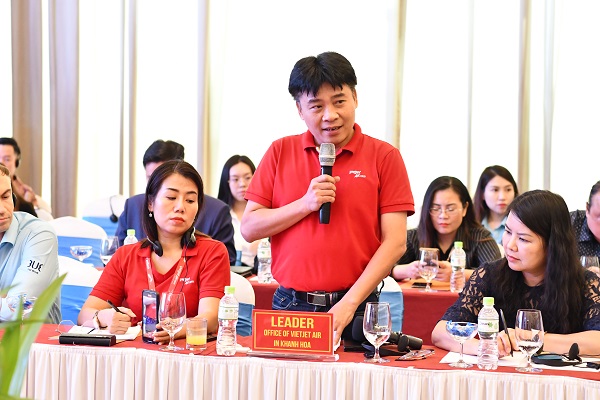 Ông Trần Hoàng Linh- Giám đốc Chi nhánh Miền Trung- Hãng hàng không Vietjet phát biểu, thông tin việc hãng sẽ mở đường bay thẳng Cam Ranh- Ấn Độ và ngược lại