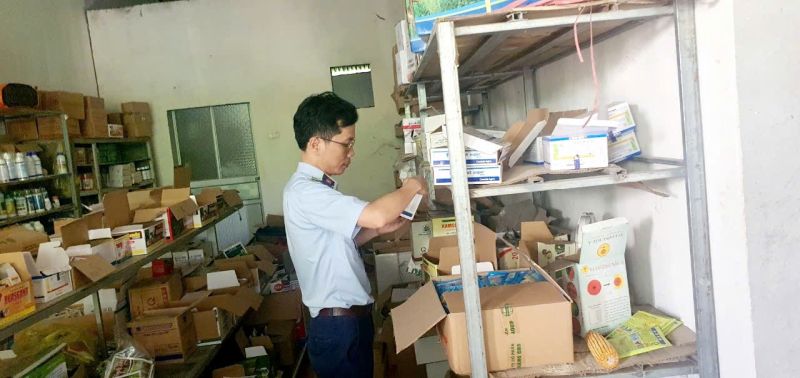 kiểm tra việc kinh doanh giống cây trồng, phân bón, thuốc bảo vệ thực vật