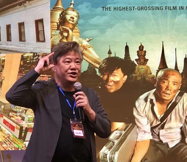 &Ocirc;ng Sirisak, Chuy&ecirc;n gia điện ảnh Th&aacute;i Lan tr&igrave;nh b&agrave;y tham luận tại Hội thảo. Ảnh: V.H