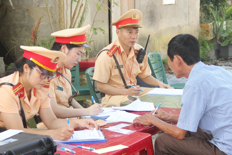 Lực lượng Cảnh sát giao thông Công an thành phố Lạng Sơn, tỉnh Lạng Sơn xử lý trường hợp vi phạm