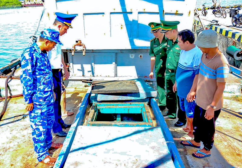 Bà Rịa – Vũng Tàu: Bắt giữ tàu chở 30 ngàn lít dầu DO không giấy tờ