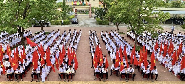 Quang cảnh Lễ Khai giảng năm học mới tại Trường THPT Số 2 Phù Cát. Ảnh: T.H Quang cảnh Lễ Khai giảng năm học mới tại Trường THPT Số 2 Phù Cát. Ảnh: T.H