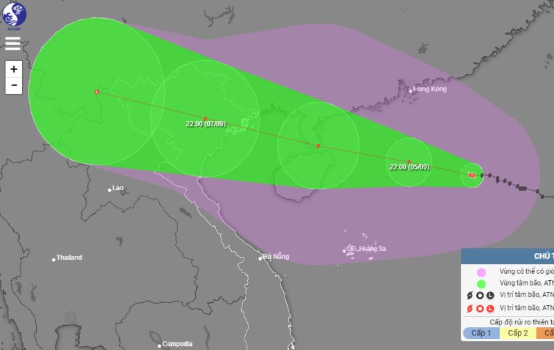 Vị trí và hướng di chuyển của bão số 3 lúc 22h tối 4-9 - Ảnh: NCHMF