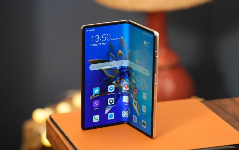 Huawei vượt Samsung dẫn đầu thị trường điện thoại màn hình gập