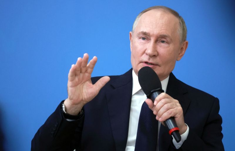 Tổng thống Nag Vladimir Putin. Ảnh Reuters.