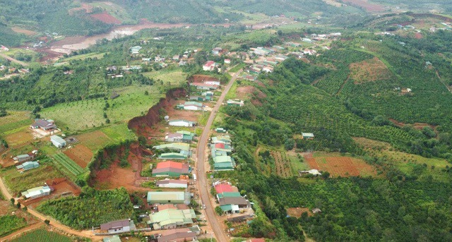 Tháng 8/2023, tại Km25+100 - Km25+950 của TL1 đã xảy ra sự cố sụt lún do mưa bão gây ra