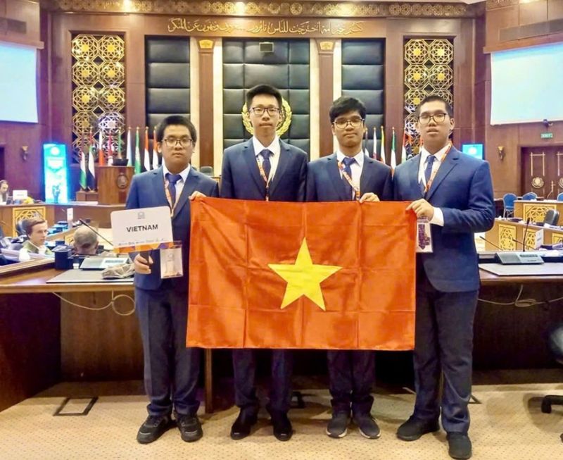Việt Nam giành 4 Huy chương Olympic Tin học quốc tế 2024