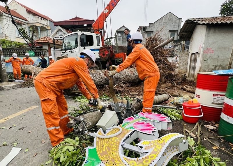 UBND tỉnh Vĩnh Phúc yêu cầu các đơn vị triển khai các giải pháp chủ động ứng phó cơn bão số 3.