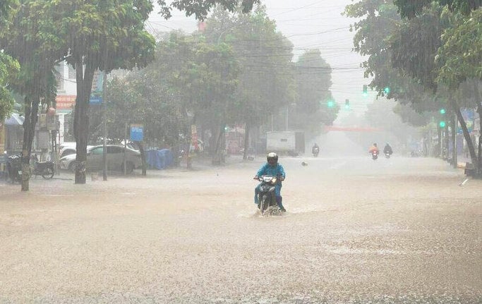 Dự báo thời tiết ngày 6/9: Bắc Bộ nhiều nơi nắng nóng, Trung Bộ mưa dông